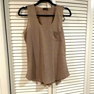 Crosby tan tank size M